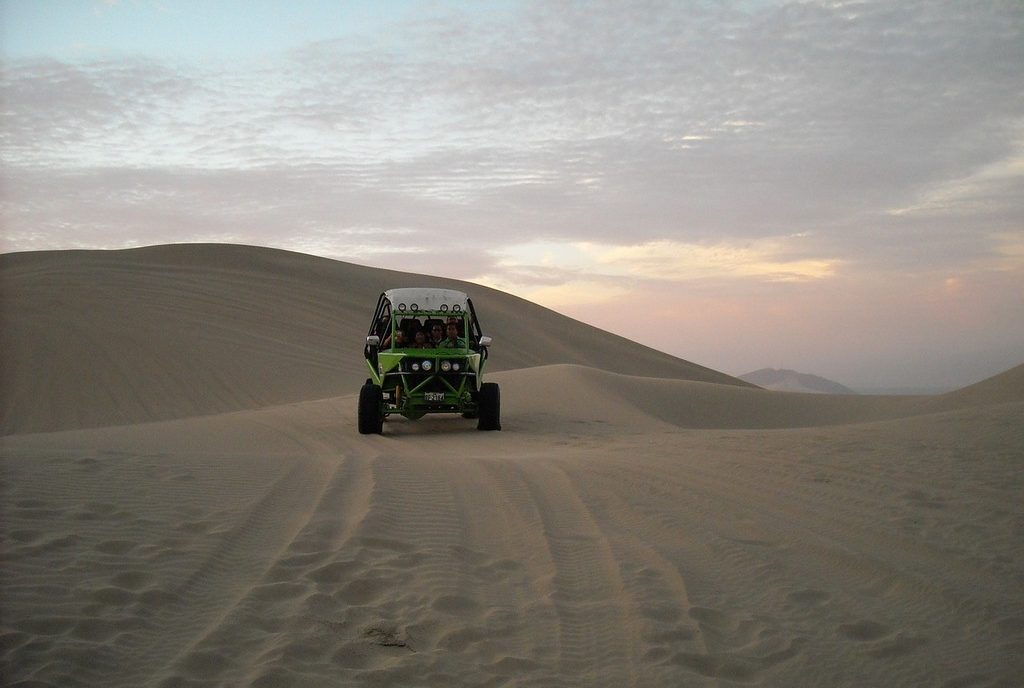 desert-sandboarding-huacachina-849096-1024